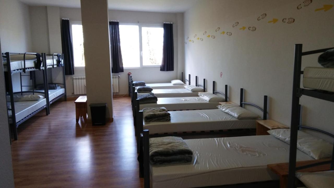 Alma Del Camino - Rooms & Albergue Саррія Екстер'єр фото