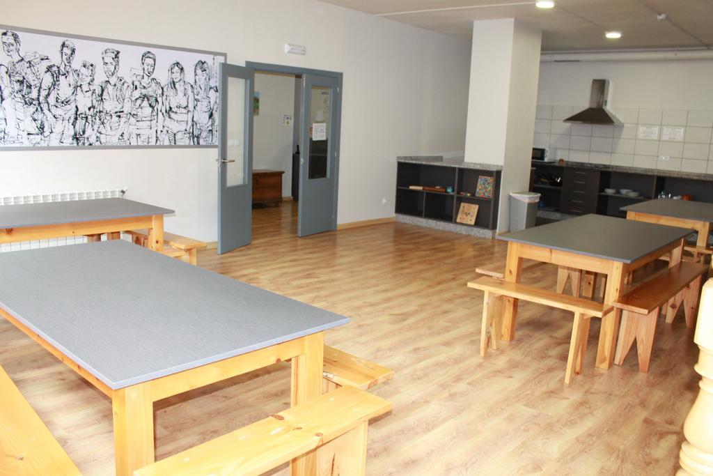 Alma Del Camino - Rooms & Albergue Саррія Екстер'єр фото