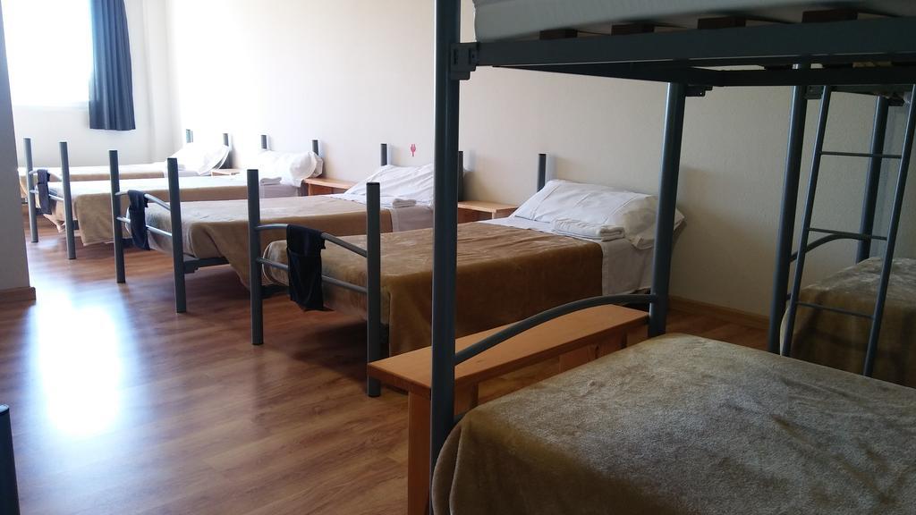 Alma Del Camino - Rooms & Albergue Саррія Екстер'єр фото