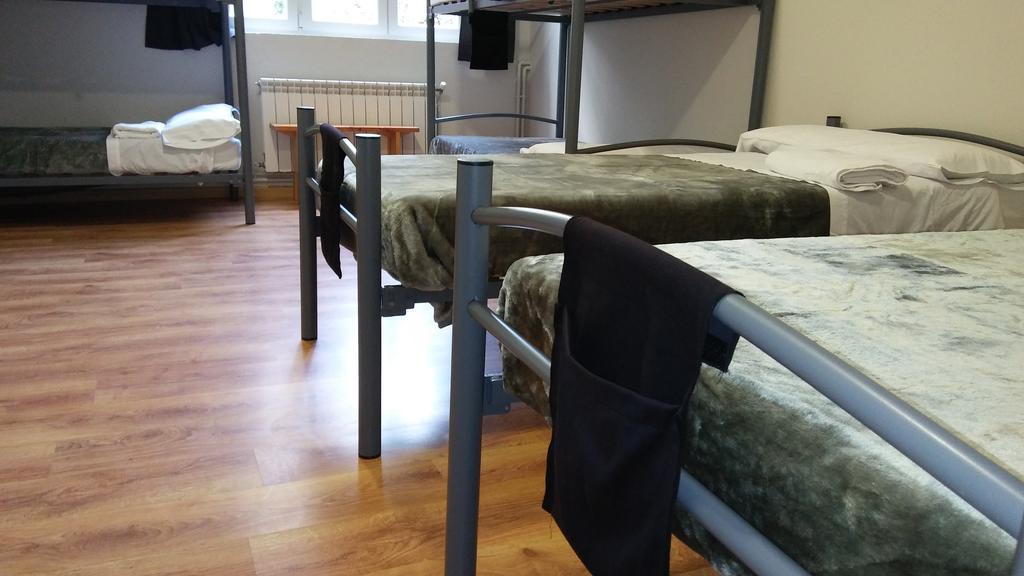 Alma Del Camino - Rooms & Albergue Саррія Екстер'єр фото