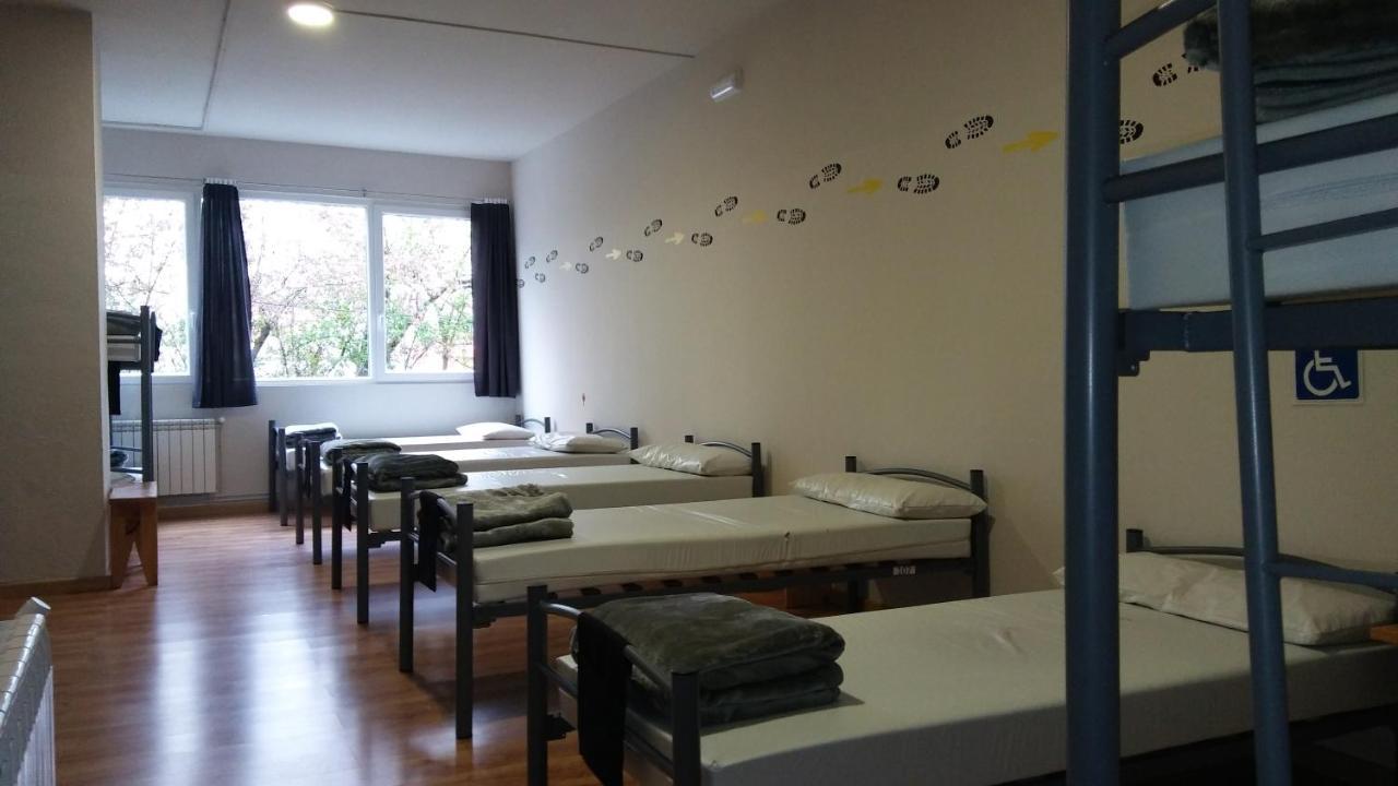 Alma Del Camino - Rooms & Albergue Саррія Екстер'єр фото