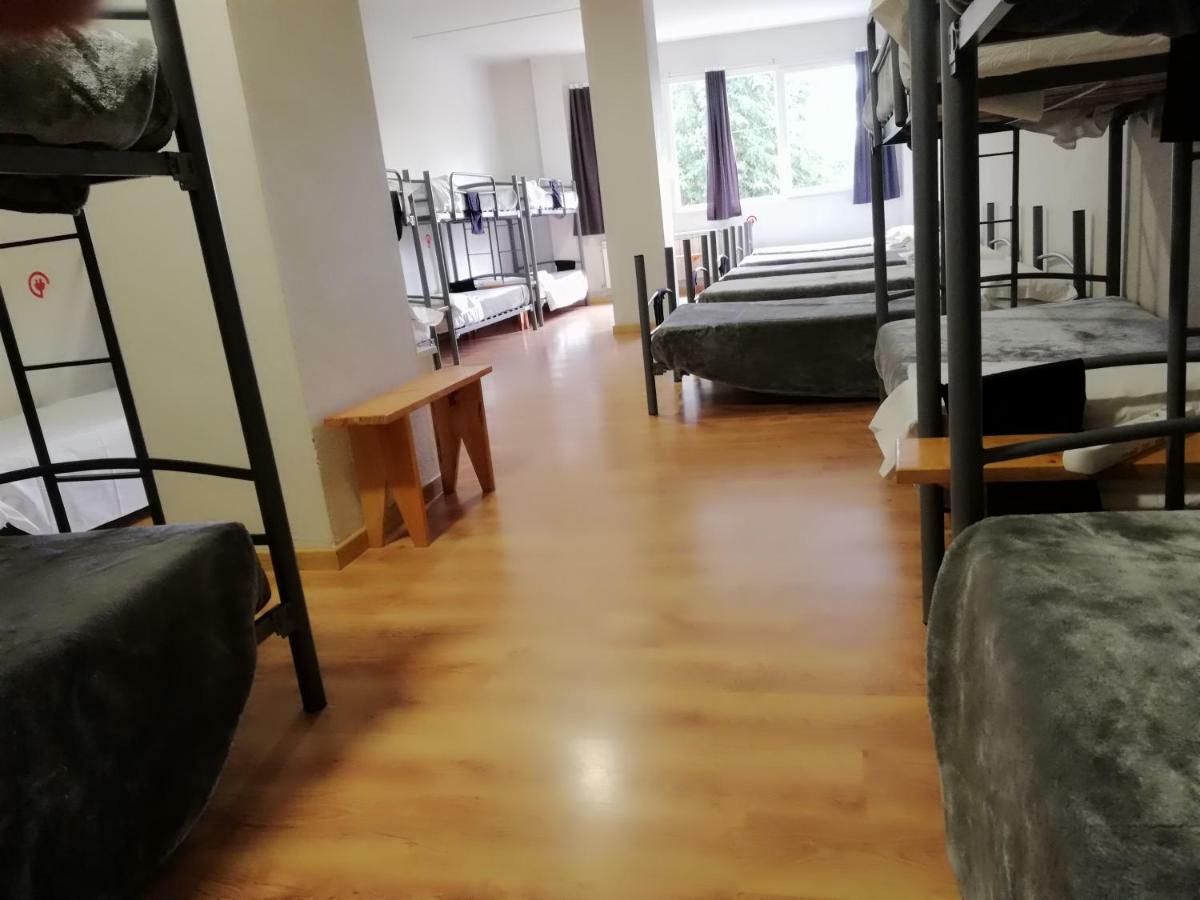Alma Del Camino - Rooms & Albergue Саррія Екстер'єр фото